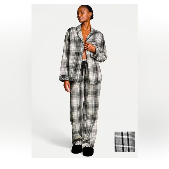 Victoria’s Secret Flannel Plaid Long Pajama Set Size Small Black & White Color